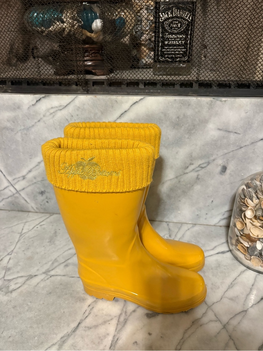 Apple Bottoms 🍎 Mustard Yellow Glossy Rain Boots with Knit Cuffs. Sz 9 - Picture 7 of 14